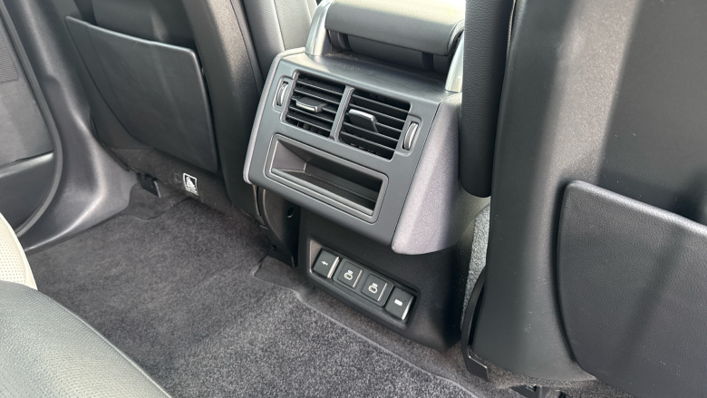 Land Rover Discovery 3.0 P360 R-Dynamic SE 5dr Auto Petrol Station Wagon